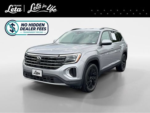 Used 2024 Volkswagen Atlas SE w/ Black Wheel Package AWD/4WD image 1