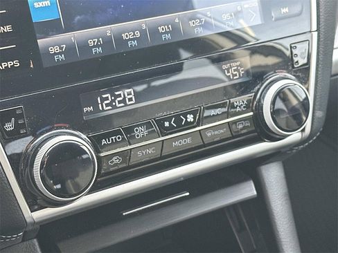 Used 2018 Subaru Outback 2.5i Premium image 29