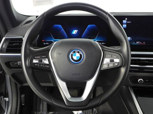 Used 2023 BMW i4 eDrive40 RWD image 27