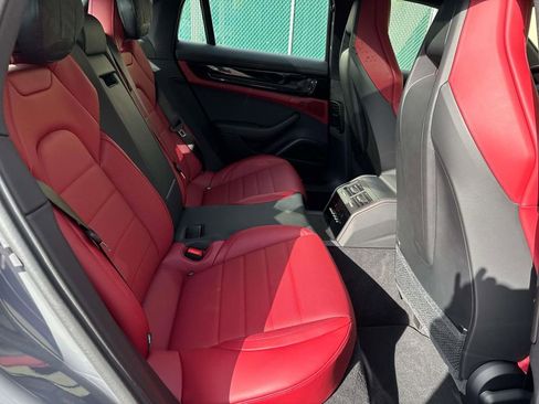 New 2026 Porsche Panamera image 14