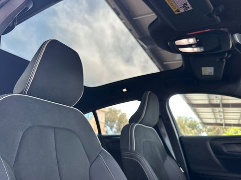 Certified 2023 Volvo C40 P8 Recharge Ultimate w/ Protection Package Premier AWD/4WD image 19