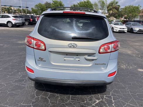 Used 2010 Hyundai Santa Fe SE FWD image 4