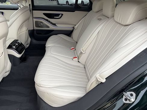 Used 2023 Mercedes-Benz S 500 4MATIC image 32