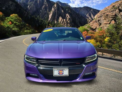 Used 2016 Dodge Charger R/T RWD image 6