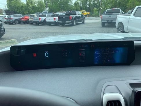 New 2025 Ford Expedition Active RWD image 32