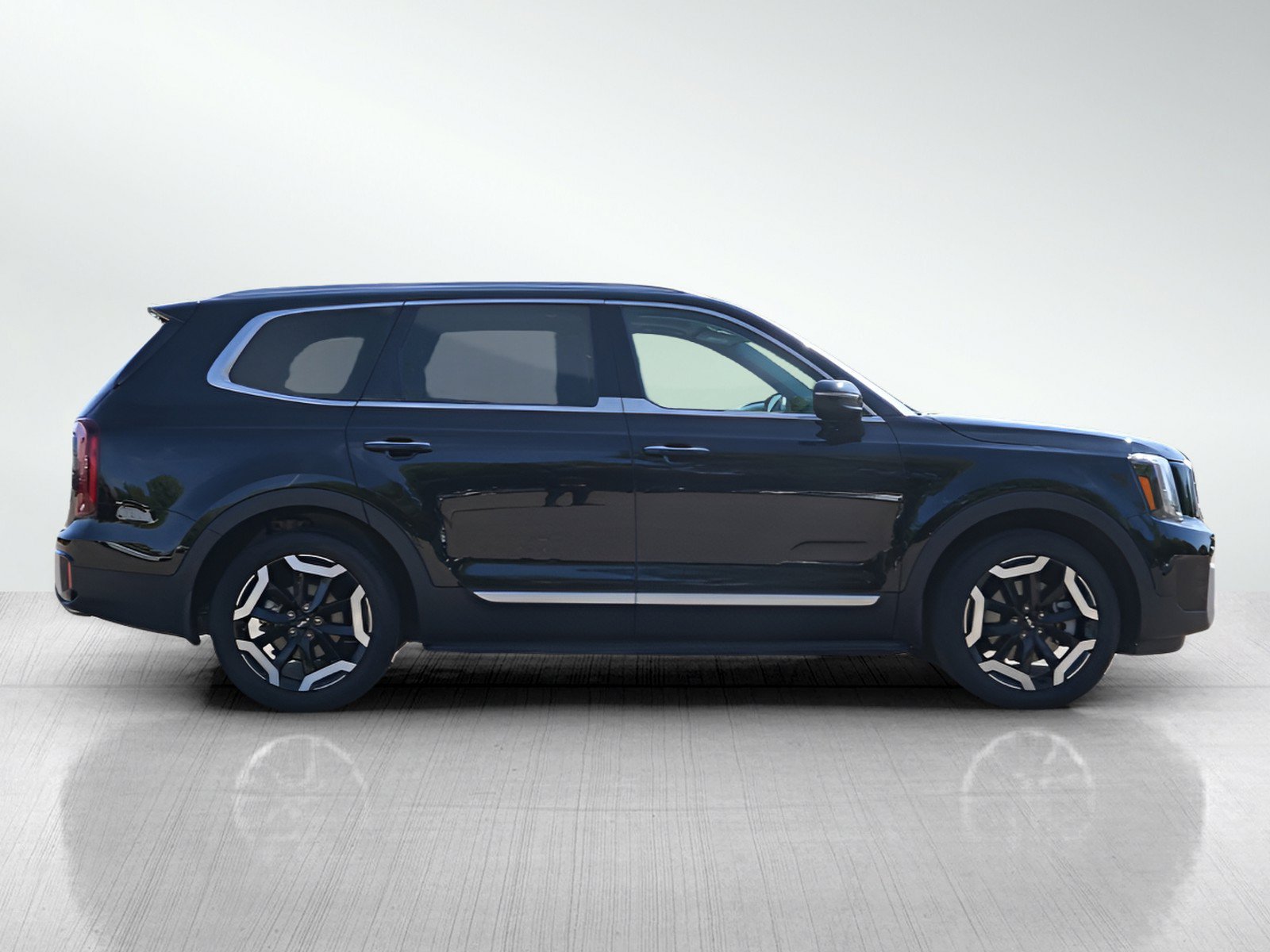 Used 2024 Kia Telluride S w/ S Sunroof Package AWD/4WD image 6