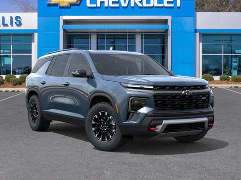 New 2026 Chevrolet Traverse Z71 w/ Driver Confidence Package image 8