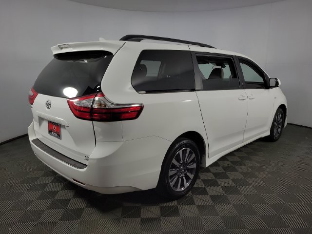 Used 2018 Toyota Sienna LE AWD/4WD image 8