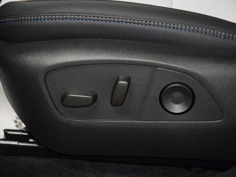 New 2026 Chevrolet Equinox EV LT image 38