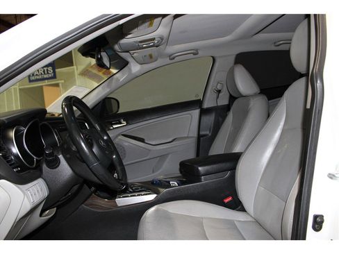 Used 2015 Kia Optima EX w/ EX Premium Package image 11