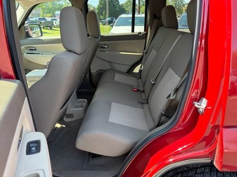Used 2009 Jeep Liberty Sport w/ Popular Equipment Group RWD image 17