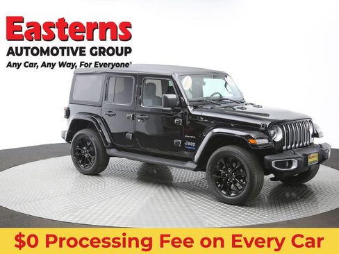 Used 2021 Jeep Wrangler Unlimited Sahara w/ Cold Weather Group AWD/4WD image 49