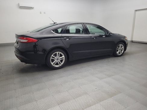 Used 2018 Ford Fusion SE w/ Fusion SE Technology Package image 10