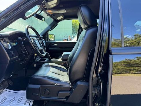 Used 2017 Ford Expedition EL XL w/ Equipment Group 101A image 16