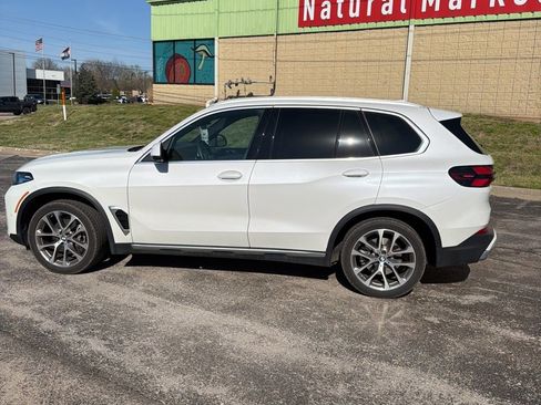 Used 2024 BMW X5 xDrive40i w/ Premium Package image 22