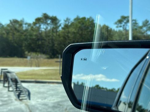 New 2026 GMC Canyon Elevation w/ Convenience Package image 34