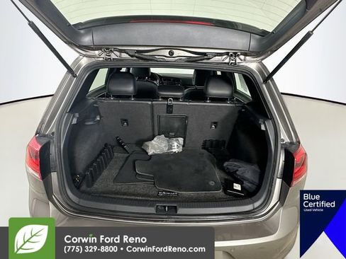 Used 2017 Volkswagen Golf R 4-Door image 29