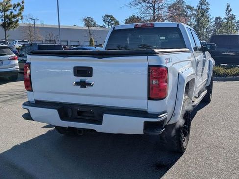 Used 2019 Chevrolet Silverado 1500 LT w/ All Star Edition image 3