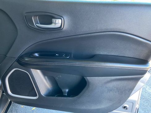 Used 2018 Jeep Compass Sport FWD image 48