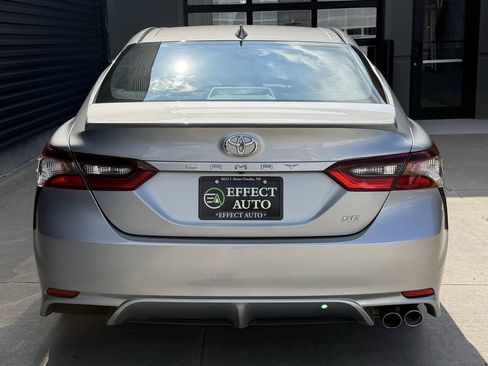 Used 2024 Toyota Camry SE FWD image 13