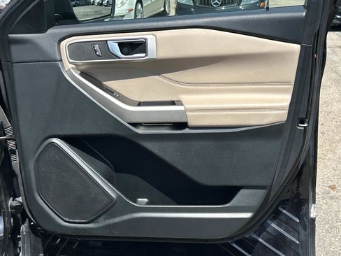 Used 2023 Ford Explorer XLT w/ Equipment Group 202A image 27