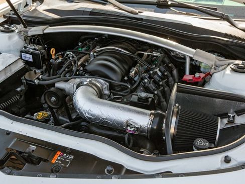 Used 2012 Chevrolet Camaro SS RWD image 10