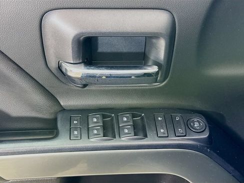 Used 2018 Chevrolet Silverado 1500 LT AWD/4WD image 18