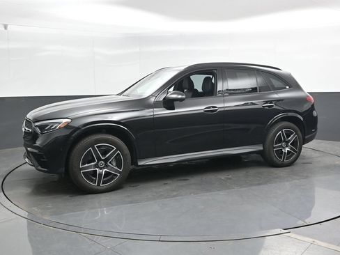 Used 2024 Mercedes-Benz GLC 300 4MATIC image 8