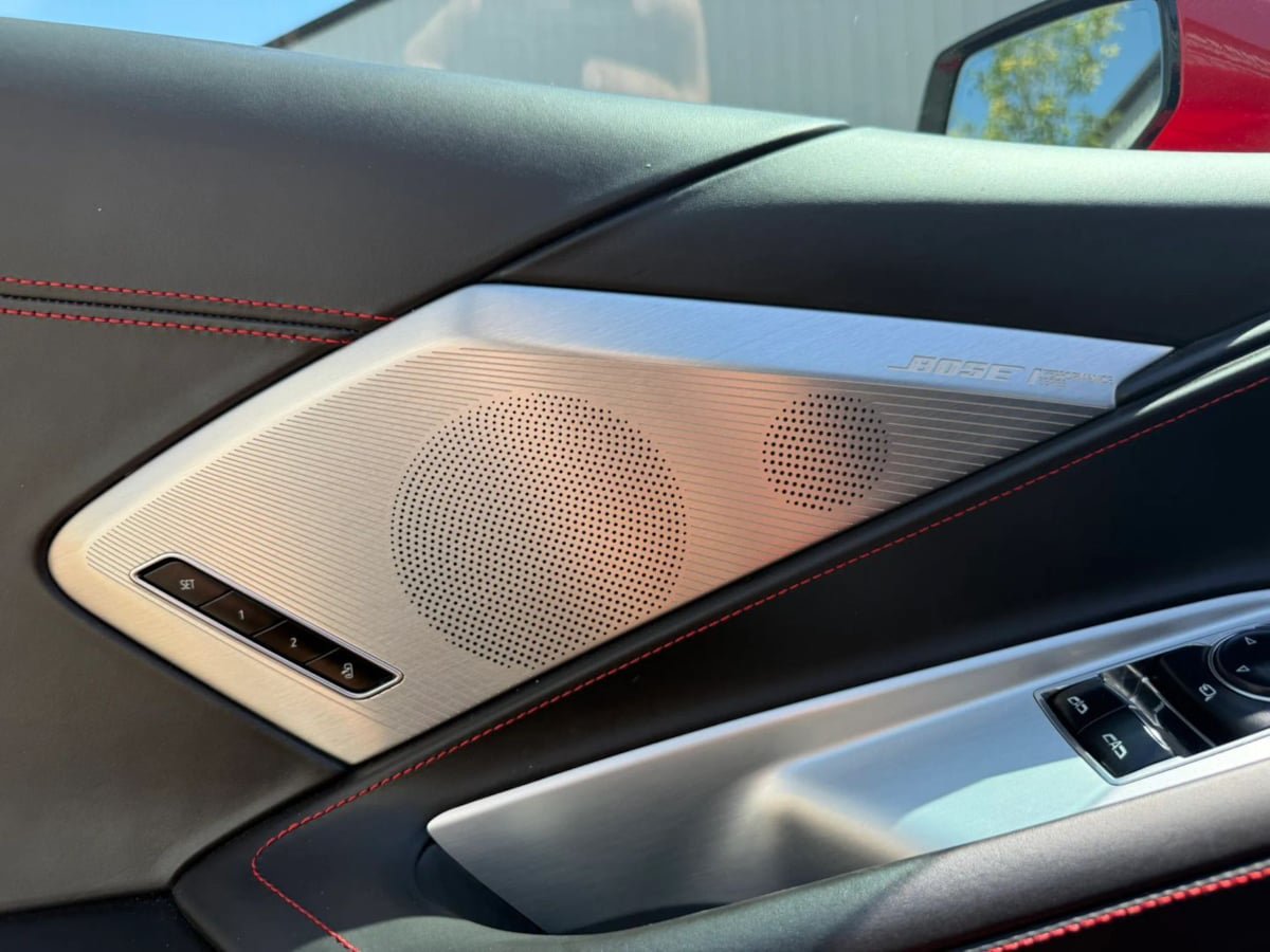 Used 2021 Chevrolet Corvette Stingray Premium Cpe w/ Z51 Performance Package RWD image 25