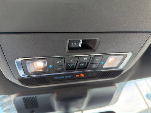 Used 2024 Ford F150 Lariat w/ Equipment Group 502A High AWD/4WD image 33