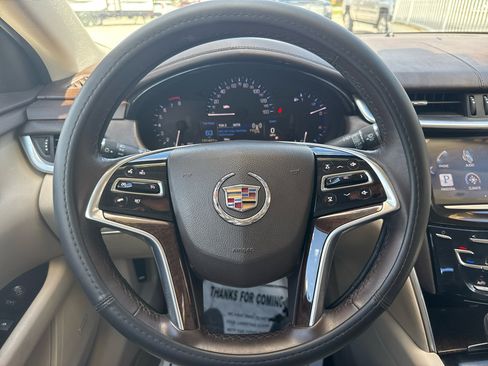 Used 2013 Cadillac XTS 4dr Sdn FWD image 32