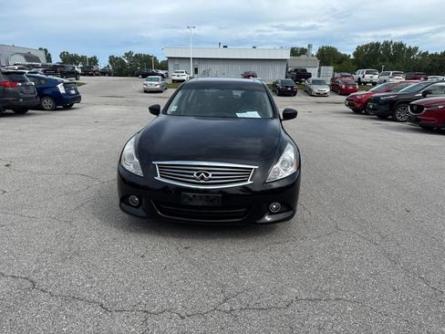 Used 2013 INFINITI G37 x Sedan w/ Premium Pkg AWD/4WD image 3