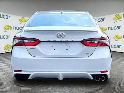 Used 2024 Toyota Camry SE FWD image 5
