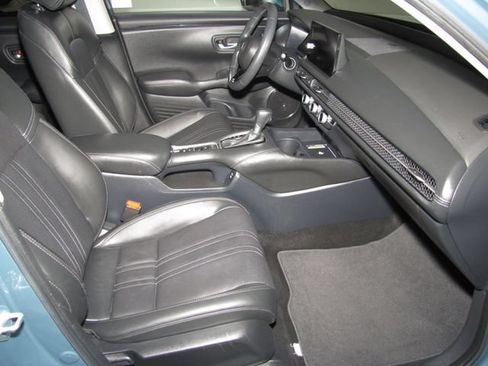 Certified 2024 Honda HR-V EX-L image 20