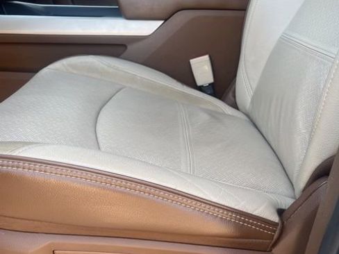 Used 2020 RAM 2500 Laramie image 12