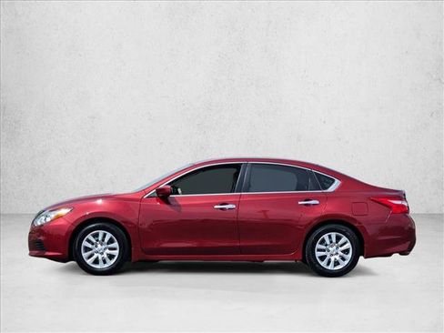 Used 2016 Nissan Altima 2.5 S w/ Power Driver Seat Package FWD image 8