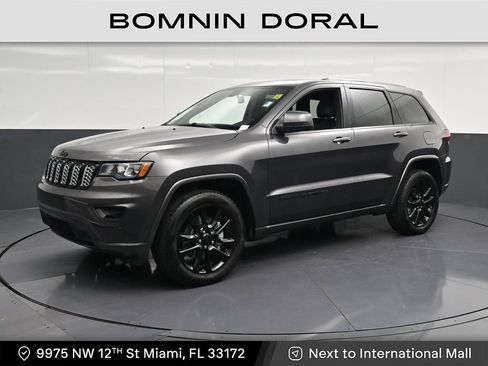 Used 2021 Jeep Grand Cherokee Laredo X RWD image 1