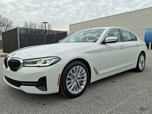 Certified 2023 BMW 530i xDrive w/ Premium Package image 6