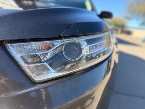 Used 2015 Ford Taurus SE image 12