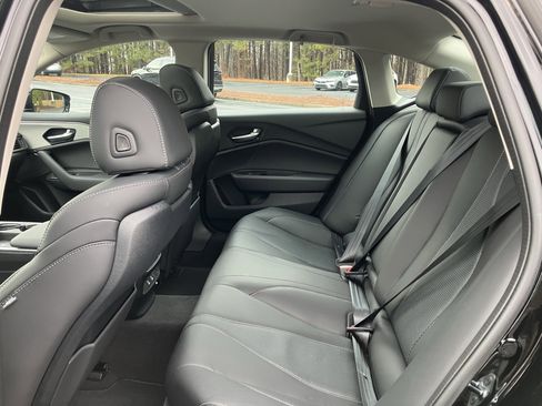 Used 2025 Acura TLX w/ Technology Package image 34