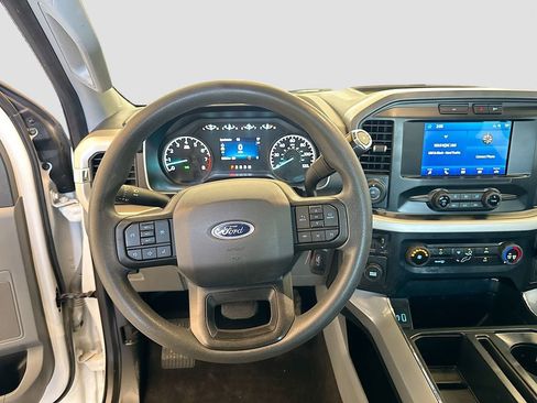 Used 2022 Ford F150 XLT w/ Trailer Tow Package RWD image 22