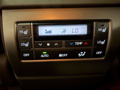 Used 2018 Lexus GX 460 Premium w/ Premium Package AWD/4WD image 21