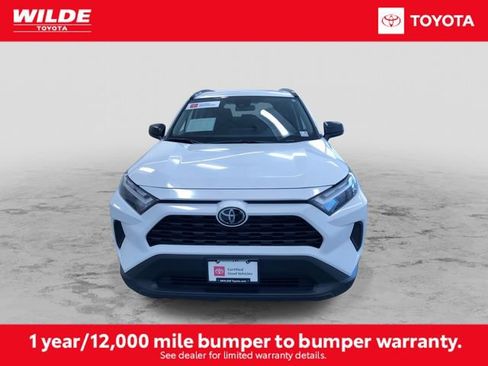 Certified 2025 Toyota RAV4 LE AWD/4WD image 4