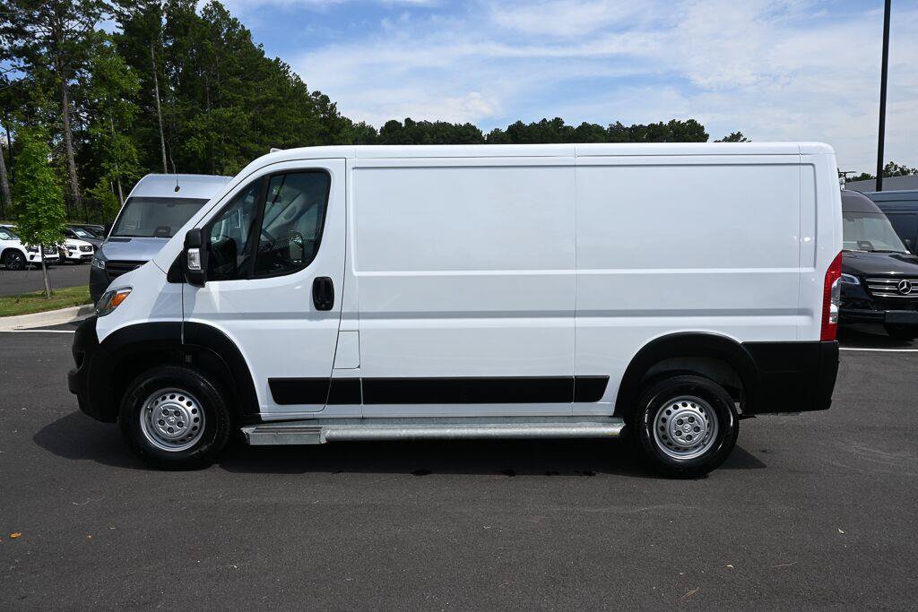 Used 2025 RAM ProMaster 2500 w/ U-Haul Equipment Group FWD image 3