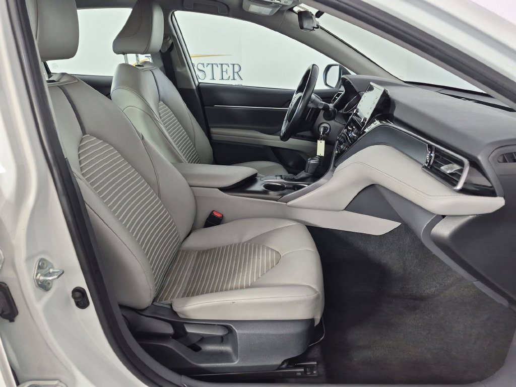 Used 2024 Toyota Camry SE FWD image 35