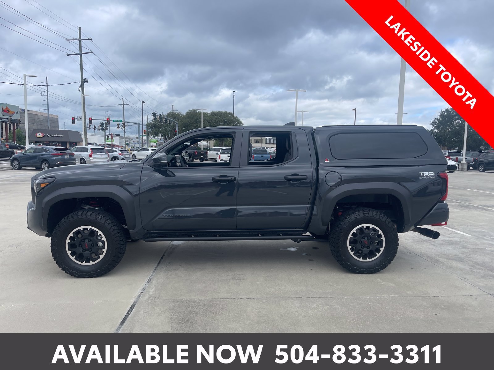 Used 2026 Toyota Tacoma TRD Off-Road w/ TRD Off Road Premium Package AWD/4WD image 2