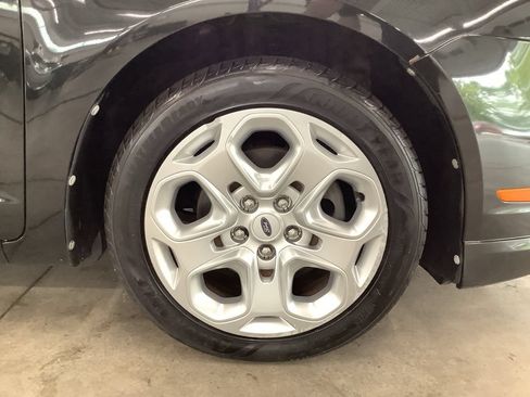 Used 2010 Ford Fusion SE FWD image 22