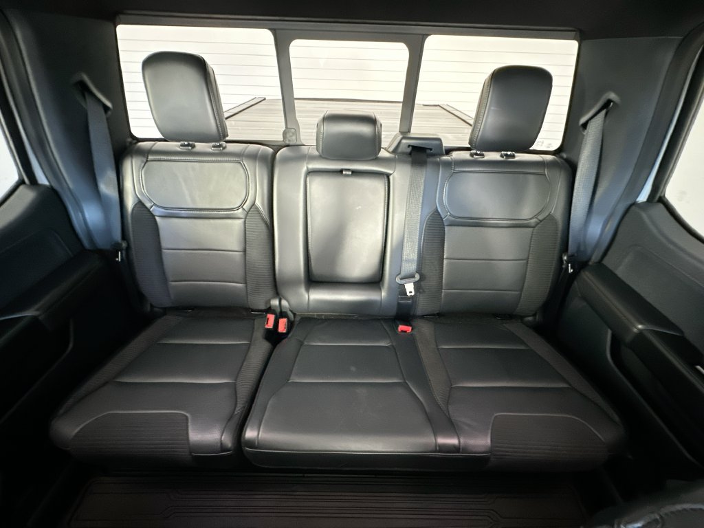 Used 2023 Ford F150 Raptor AWD/4WD image 13