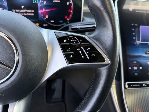 Used 2024 Mercedes-Benz GLC 300 image 22