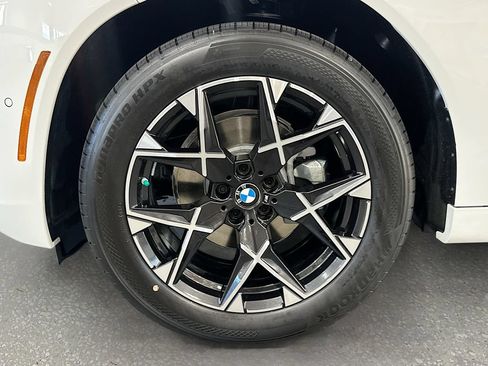 Used 2026 BMW X3 xDrive30i w/ Premium Package AWD/4WD image 32
